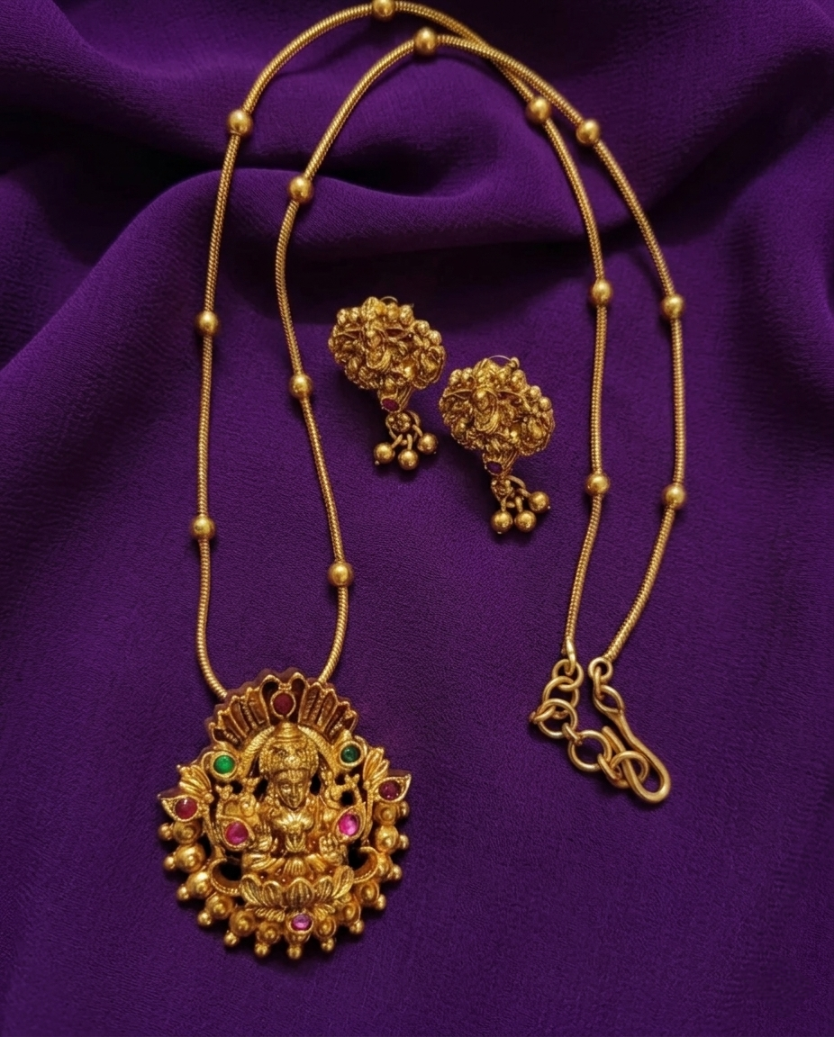 Traditional Lakshmi Pendant Mid-Long Necklace Set