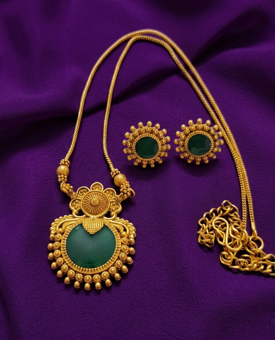 Traditional Palakka Pendant Long Necklace Set