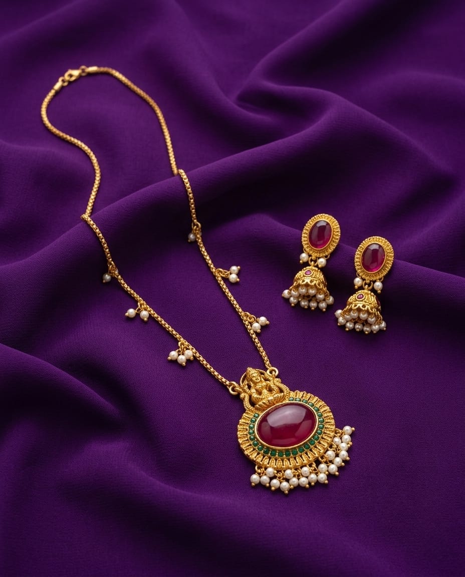 Traditional Temple Pendant Jewellery Set