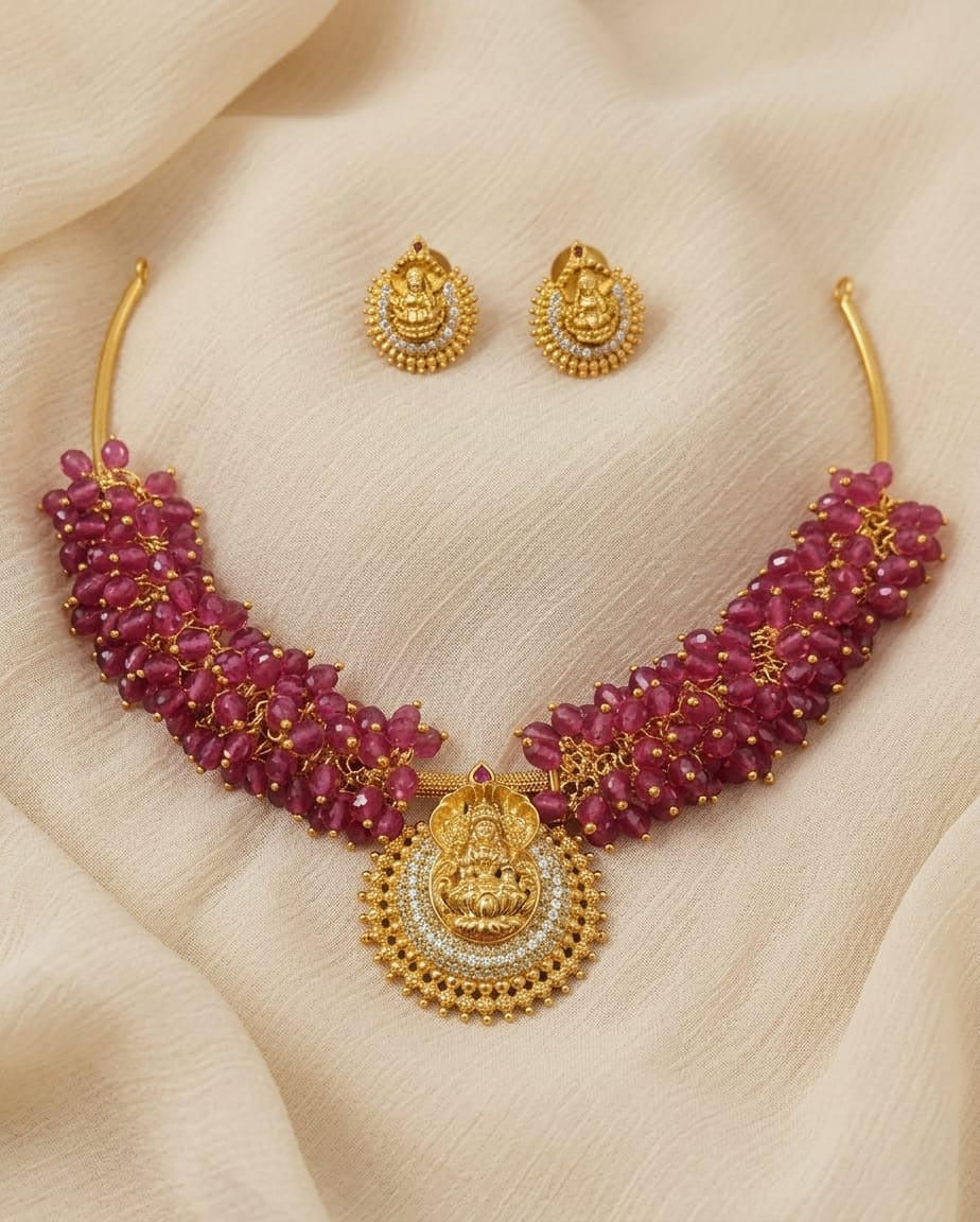 Traditional Lakshmi Hasli Jewellery Set