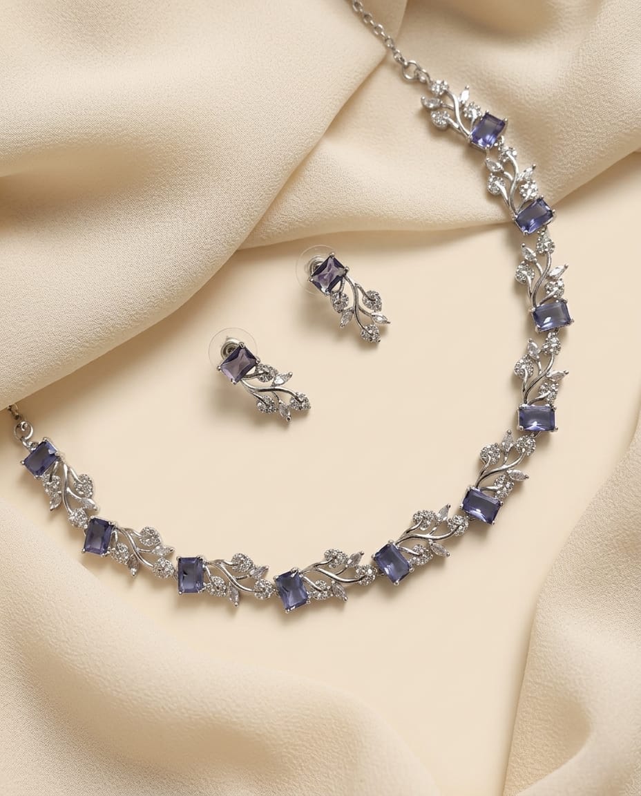 Leaf Vine Necklace Set