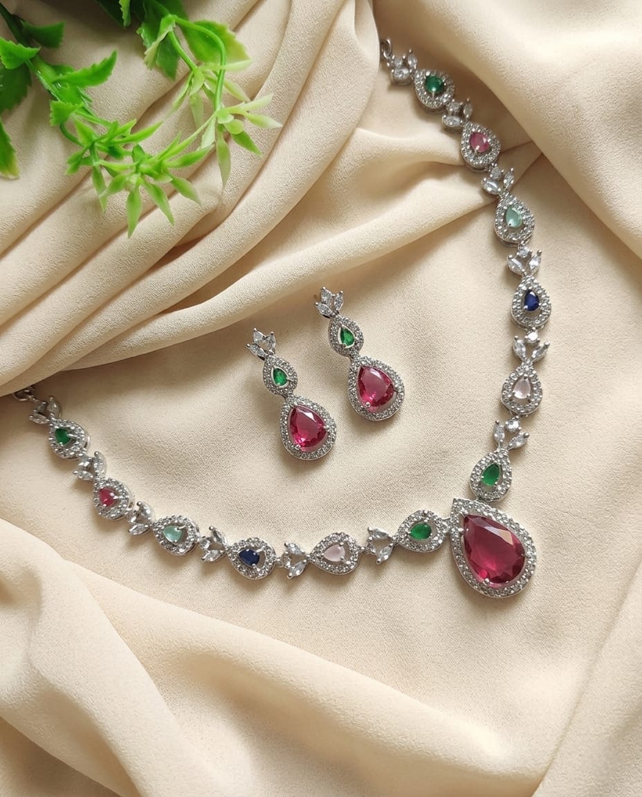 Multistone Party Wear Necklace Set
