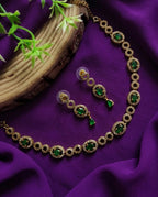 Oval Emerald Necklace Set