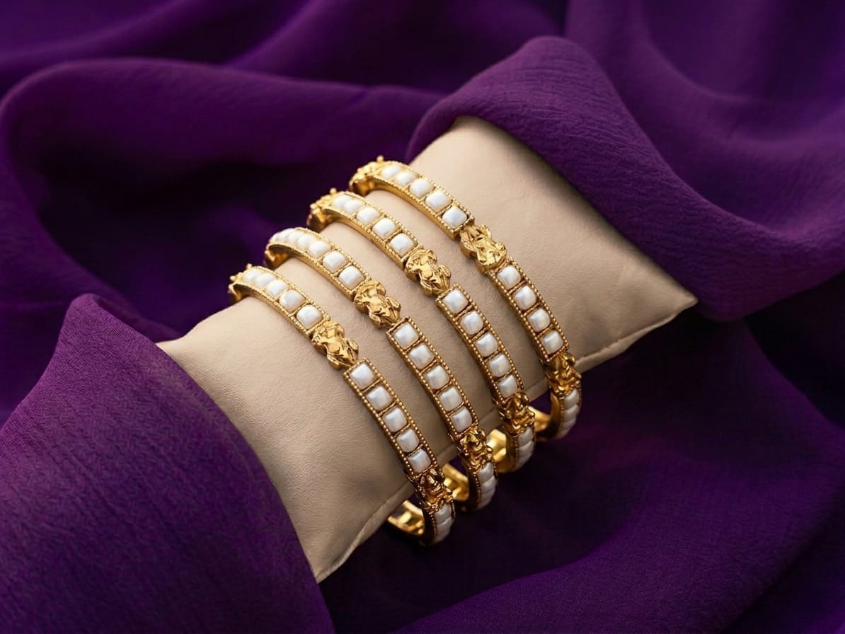 Pearl Stone Bangle Set