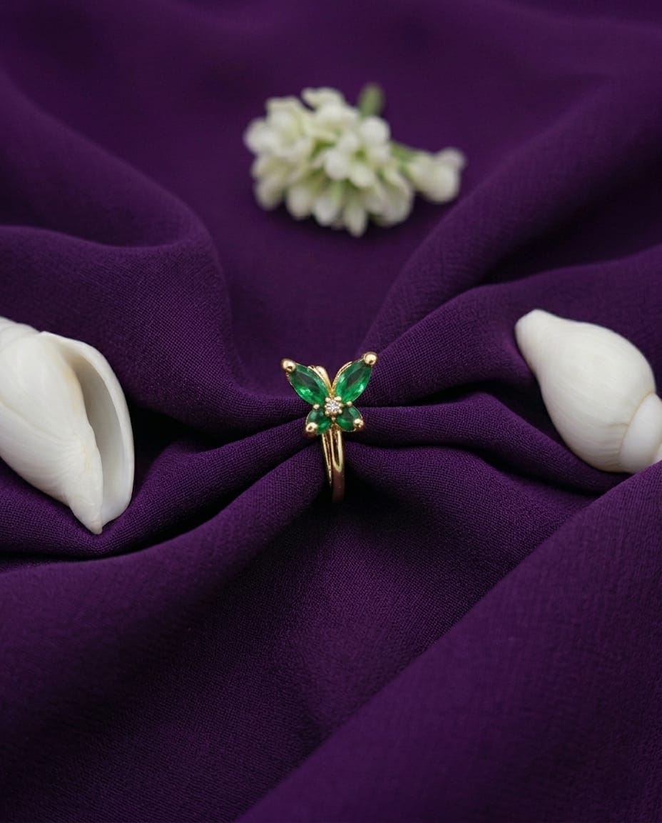 Emerald Petal Nose Ring