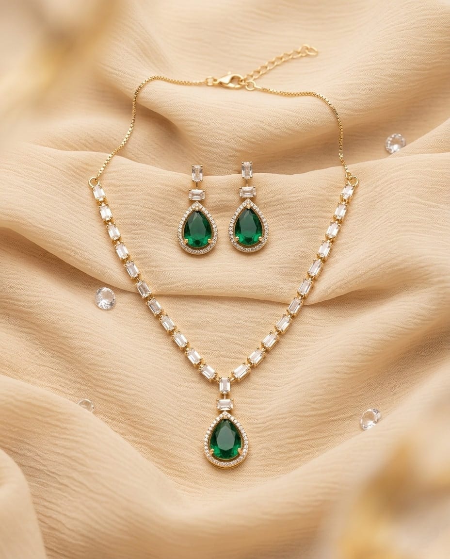 Emerald Teardrop Necklace Set